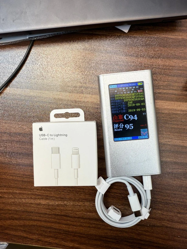 کابل شارژ اصلی آیفون 14 (iPhone 14) شش ماه گارانتی نقره ای