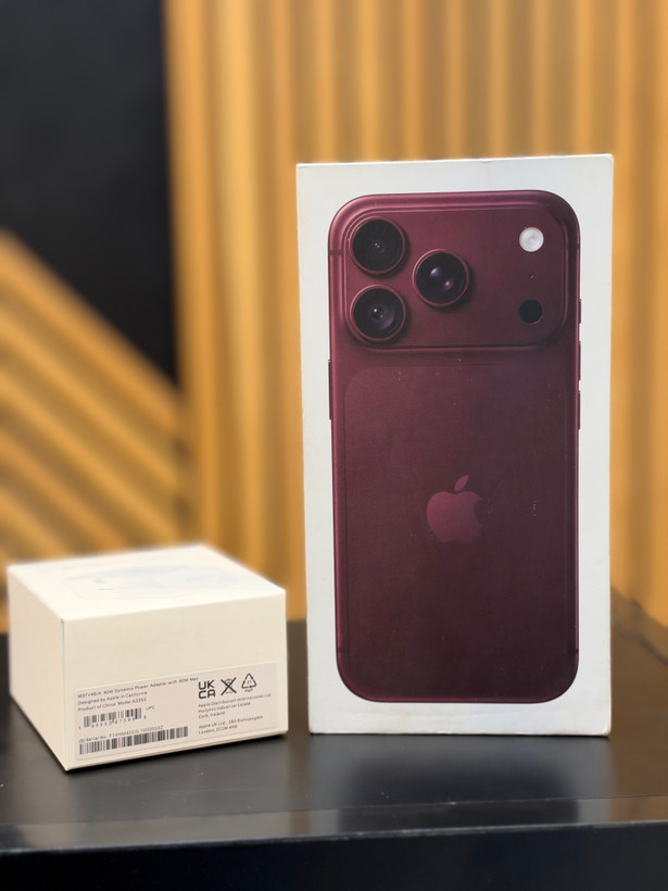 آداپتور آیفون 18 پرو +پرومکس اپل توان 40 وات سه پین{100 درصد اصلی اپل استوری}+تبدیل 3 به 2 اصلی هدیه